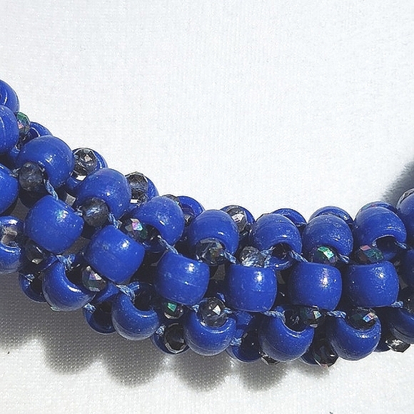 Royal Blue Circular Beaded Acrylic Necklace - Picture 2 of 3